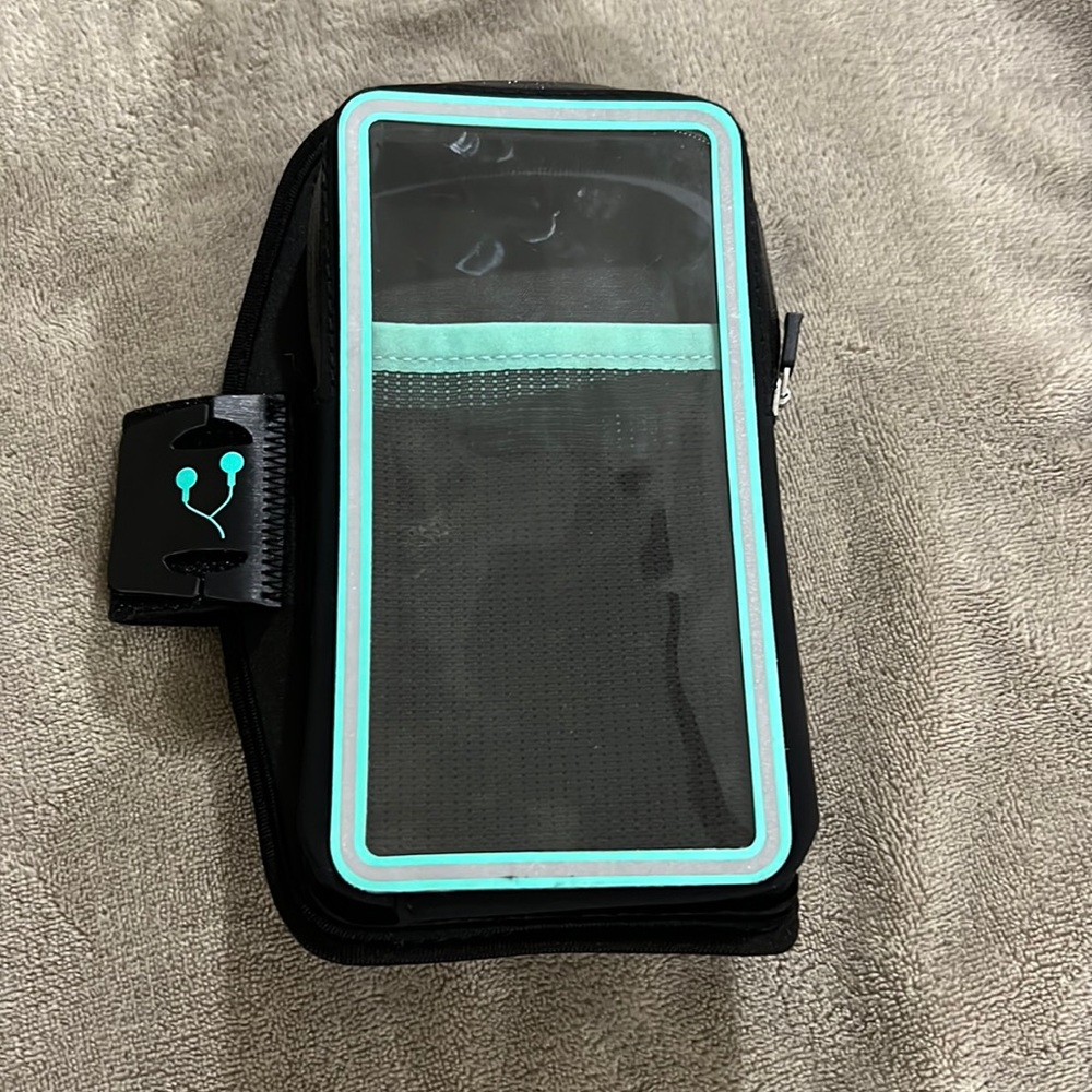 Exercise arm phone holder